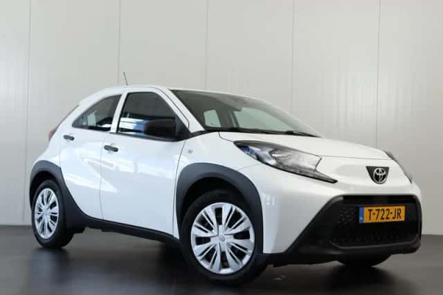 Toyota Aygo X (2023) thumbnail 4