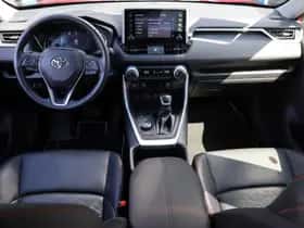 Toyota RAV4 (2022) thumbnail 3