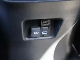 Toyota RAV4 (2022) thumbnail 41
