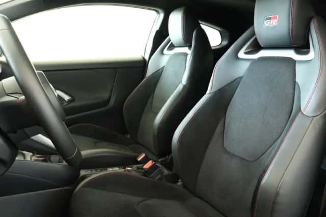 Toyota Yaris (2023) thumbnail 5