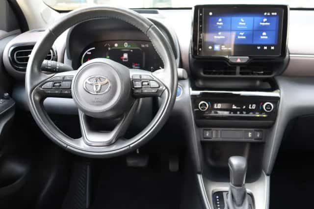 Toyota Yaris Cross (2022) thumbnail 4