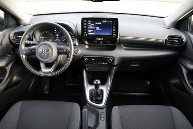 Toyota Yaris (2024) thumbnail 5