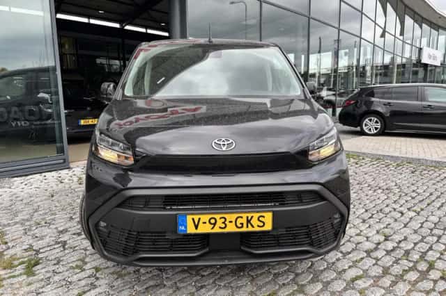 Toyota Proace (2024) thumbnail 5