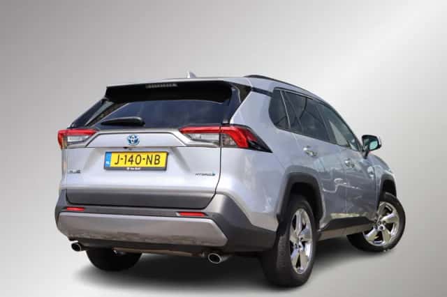Toyota RAV4 (2020) thumbnail 2