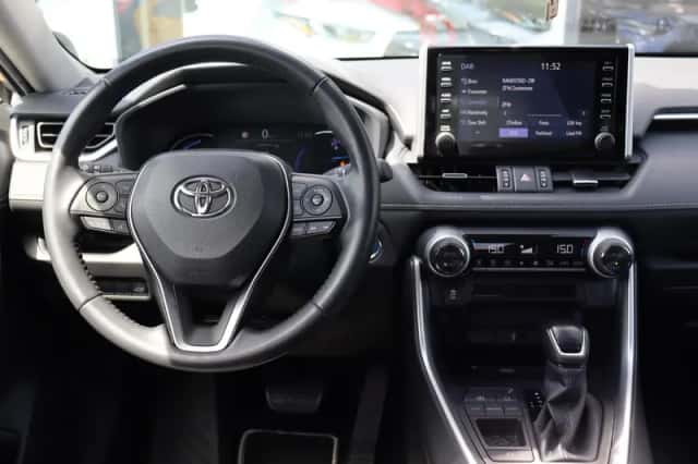 Toyota RAV4 (2020) thumbnail 4