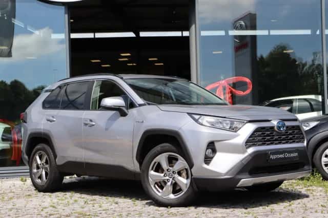Toyota RAV4 (2020) thumbnail 6