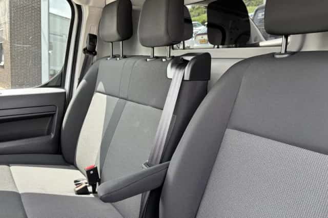 Toyota Proace (2024) thumbnail 4