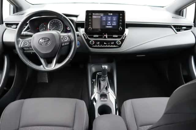 Toyota Corolla (2022) thumbnail 4