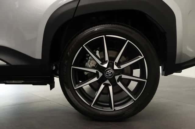 Toyota Yaris Cross (2025) thumbnail 4