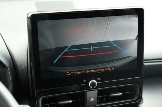 Toyota Yaris Cross (2025) thumbnail 6