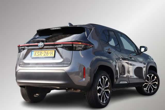 Toyota Yaris Cross (2023) thumbnail 2