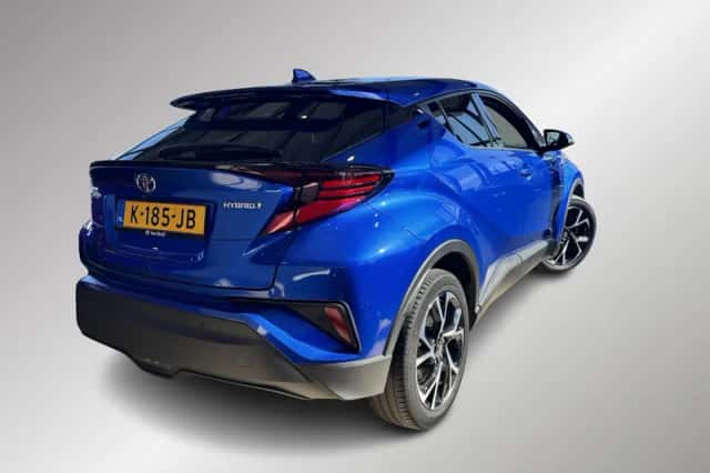 Toyota C-HR (2020) thumbnail 2