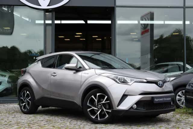 Toyota C-HR (2019) thumbnail 6