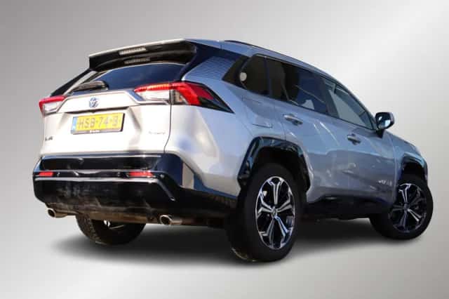 Toyota RAV4 (2025) thumbnail 2