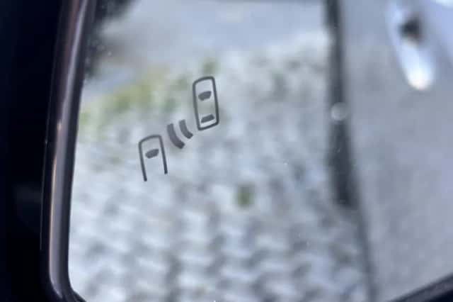 Toyota RAV4 (2025) thumbnail 6