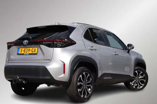 Toyota Yaris Cross (2022) thumbnail 2