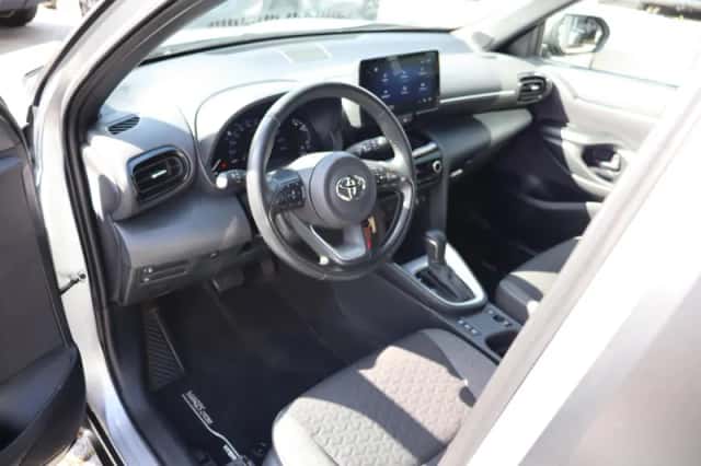 Toyota Yaris Cross (2022) thumbnail 3