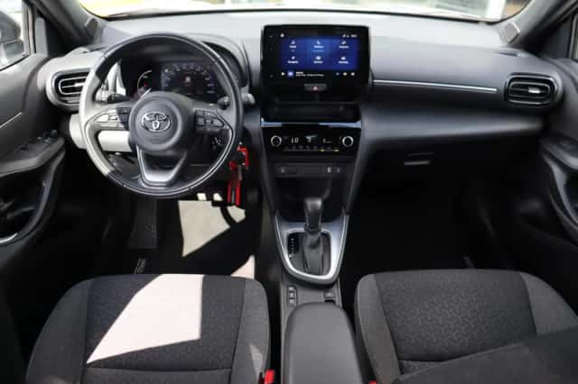 Toyota Yaris Cross (2022) thumbnail 4