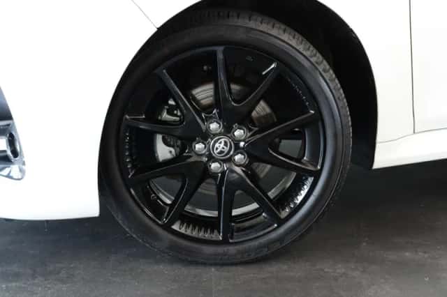 Toyota Yaris (2023) thumbnail 5