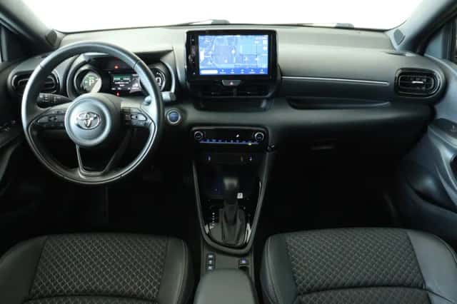 Toyota Yaris (2023) thumbnail 6