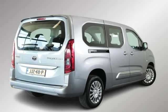 Toyota Proace (2022) thumbnail 2