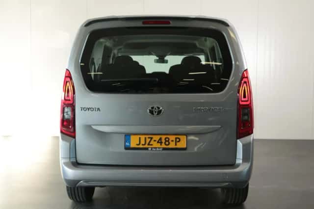 Toyota Proace (2022) thumbnail 4