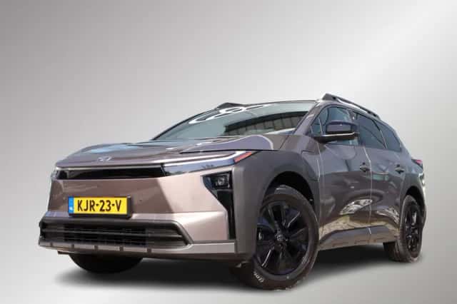 Toyota bZ4X (2026) thumbnail 1