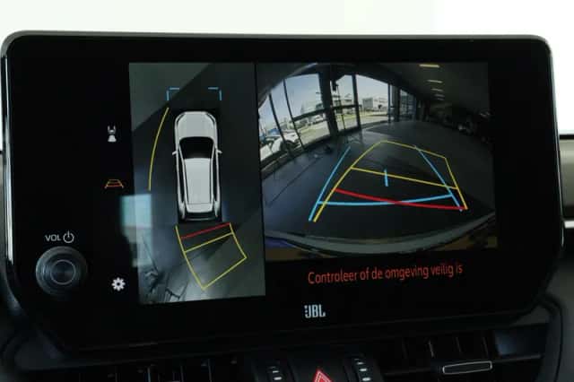 Toyota RAV4 (2025) thumbnail 6