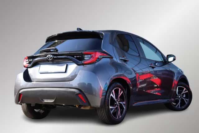 Toyota Yaris (2025) thumbnail 2