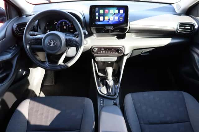 Toyota Yaris (2025) thumbnail 4