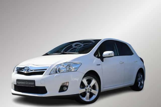 Toyota Auris (2011) thumbnail 1