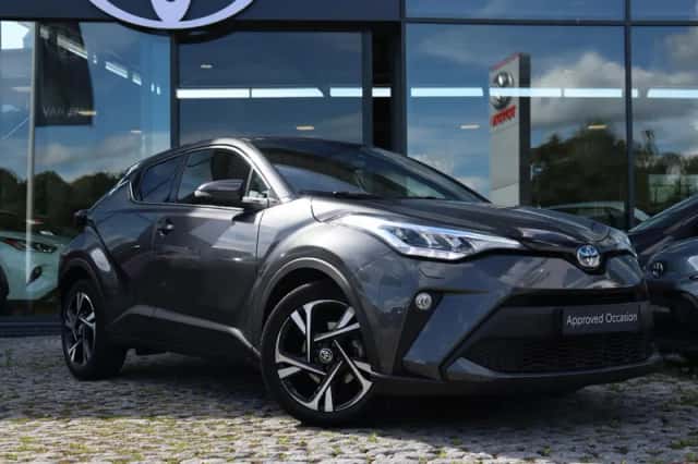 Toyota C-HR (2022) thumbnail 6