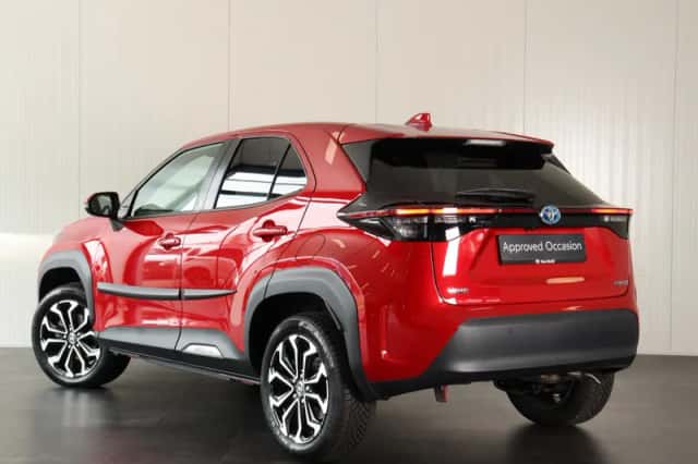 Toyota Yaris Cross (2023) thumbnail 2