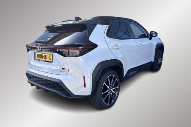 Toyota Yaris Cross (2025) thumbnail 2
