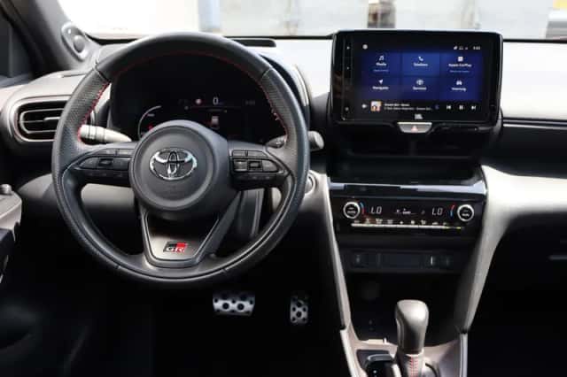 Toyota Yaris Cross (2023) thumbnail 4
