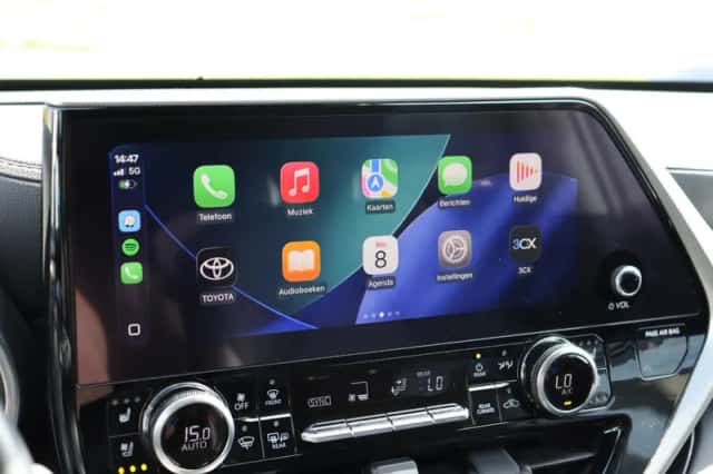 Toyota Highlander (2024) thumbnail 6