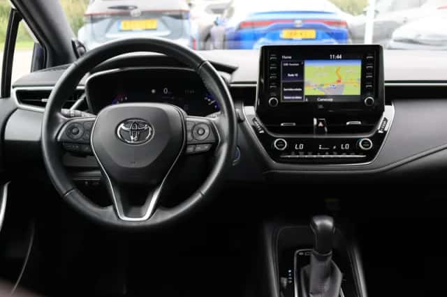 Toyota Corolla (2022) thumbnail 4