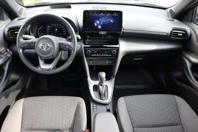 Toyota Yaris Cross (2024) thumbnail 4