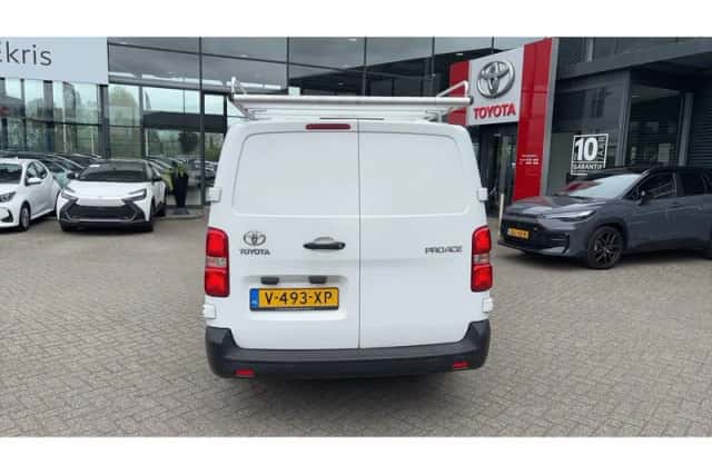 Toyota Proace (2019) thumbnail 6