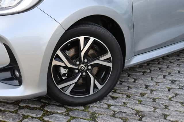 Toyota Yaris (2025) thumbnail 3