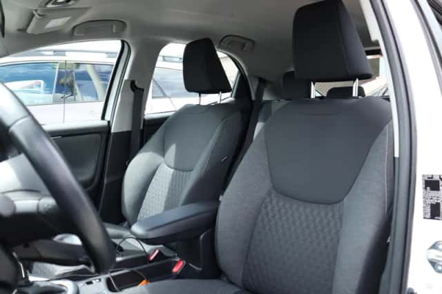 Toyota Yaris (2021) thumbnail 4