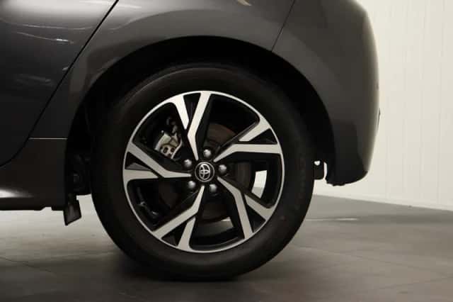 Toyota Yaris (2025) thumbnail 3