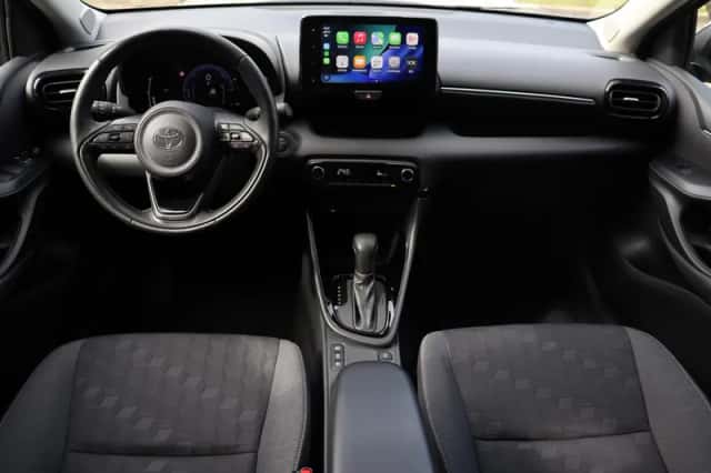 Toyota Yaris (2025) thumbnail 4