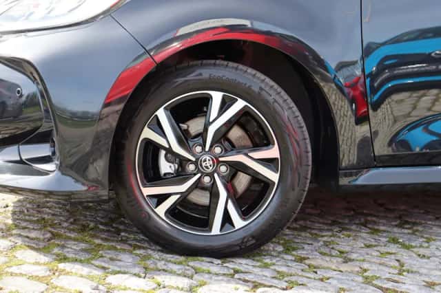 Toyota Yaris (2025) thumbnail 3
