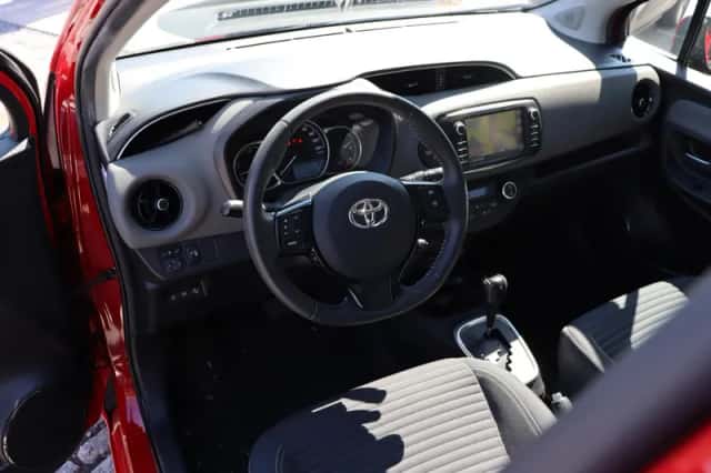Toyota Yaris (2019) thumbnail 4