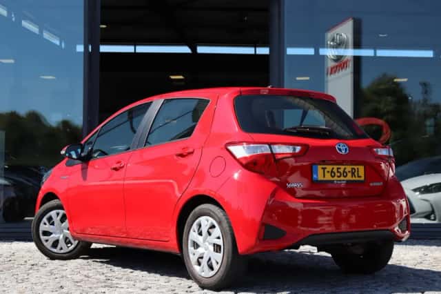 Toyota Yaris (2019) thumbnail 5