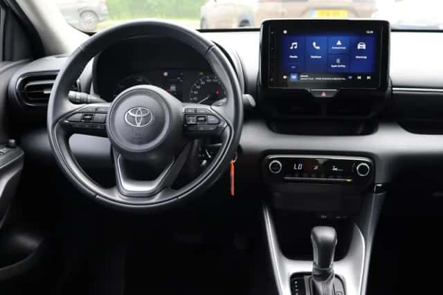 Toyota Yaris (2025) thumbnail 5