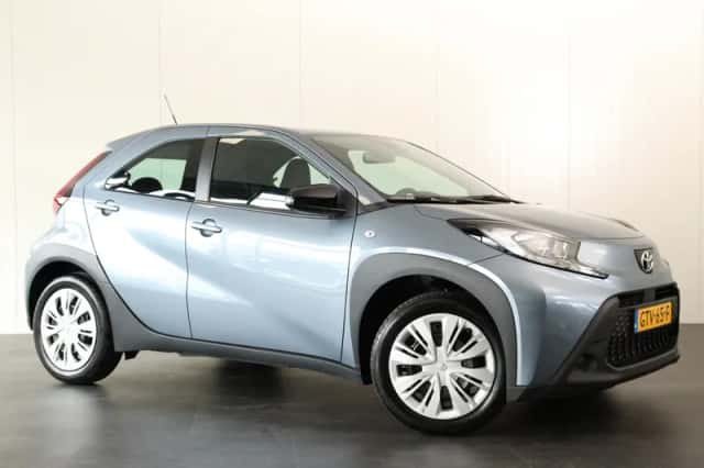 Toyota Aygo X (2024) thumbnail 3