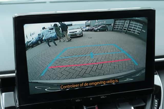 Toyota Corolla (2025) thumbnail 3