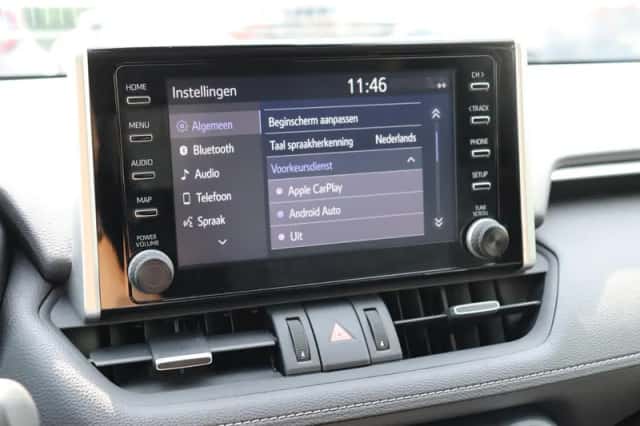Toyota RAV4 (2022) thumbnail 6
